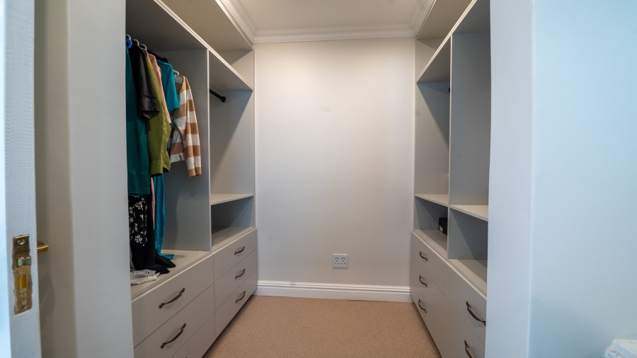 To Let 4 Bedroom Property for Rent in Green Pastures Western Cape